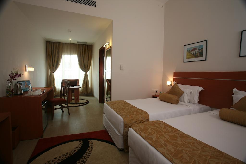 Leonia Holistic Destination Hotel Shamirpet Phòng bức ảnh