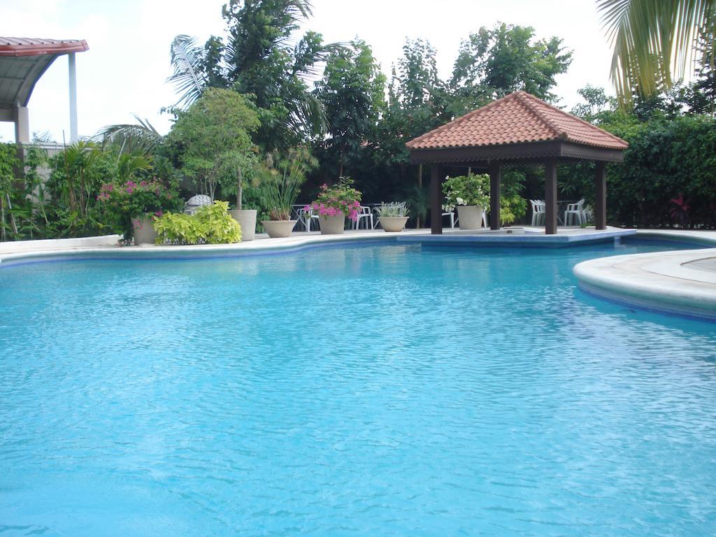 Leonia Holistic Destination Hotel Shamirpet Ngoại thất bức ảnh