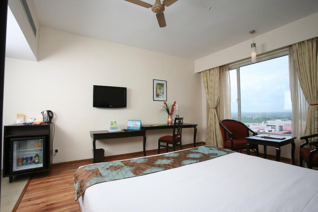 Leonia Holistic Destination Hotel Shamirpet Phòng bức ảnh